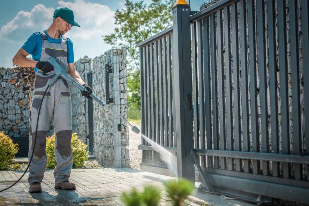 Best Animal Enclosure Cleaning  in Clinton, NY
